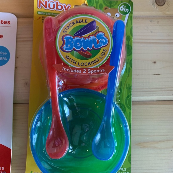 New baby/kid plastic bowl lids spoons - Picture 3 of 4